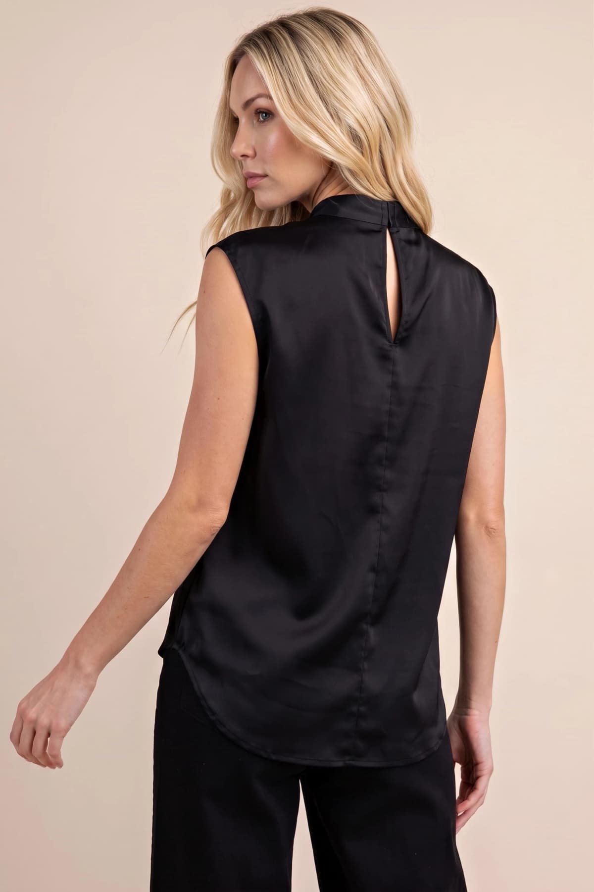 T8548 - BLACK