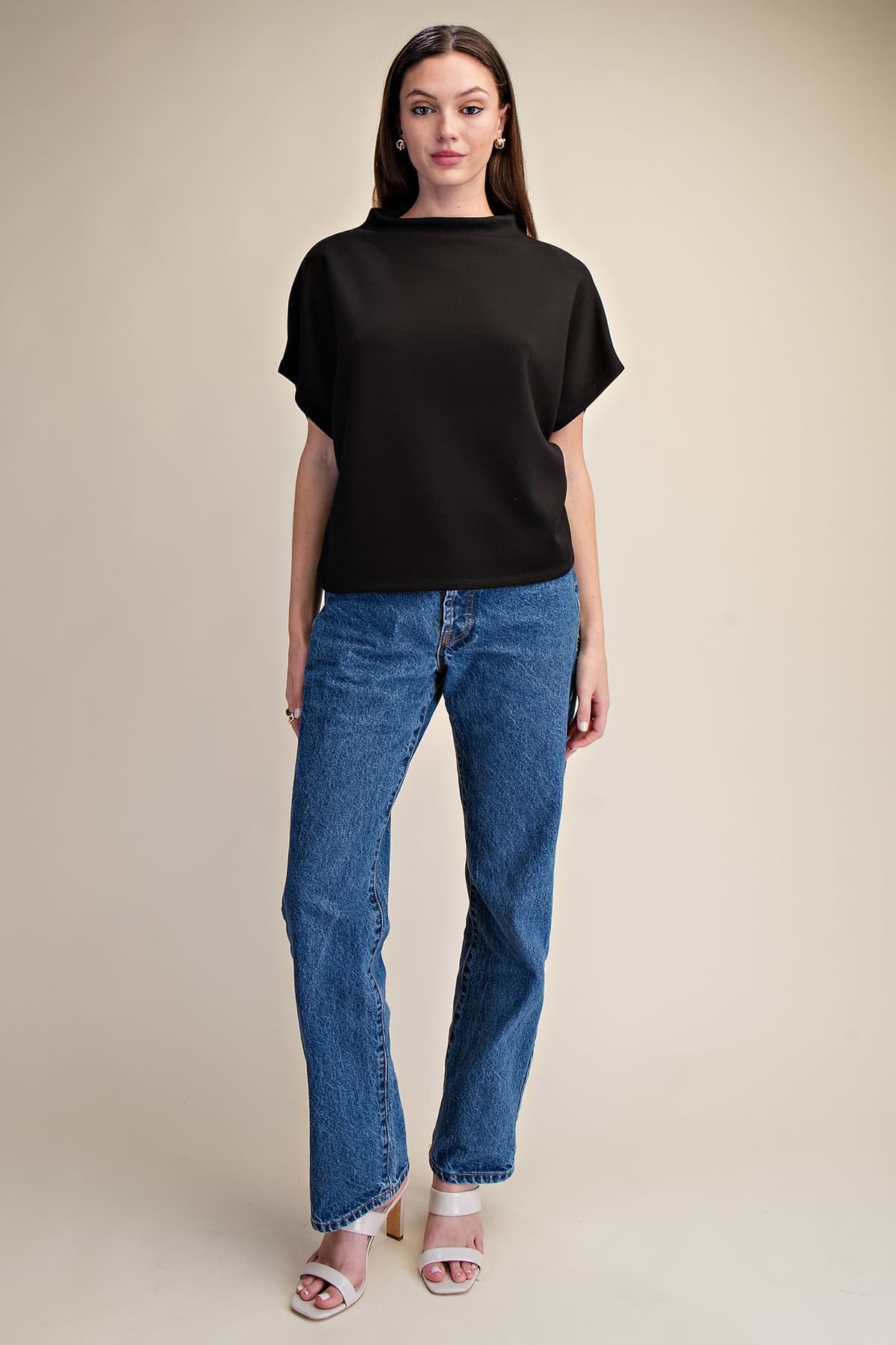 T8572 - BLACK