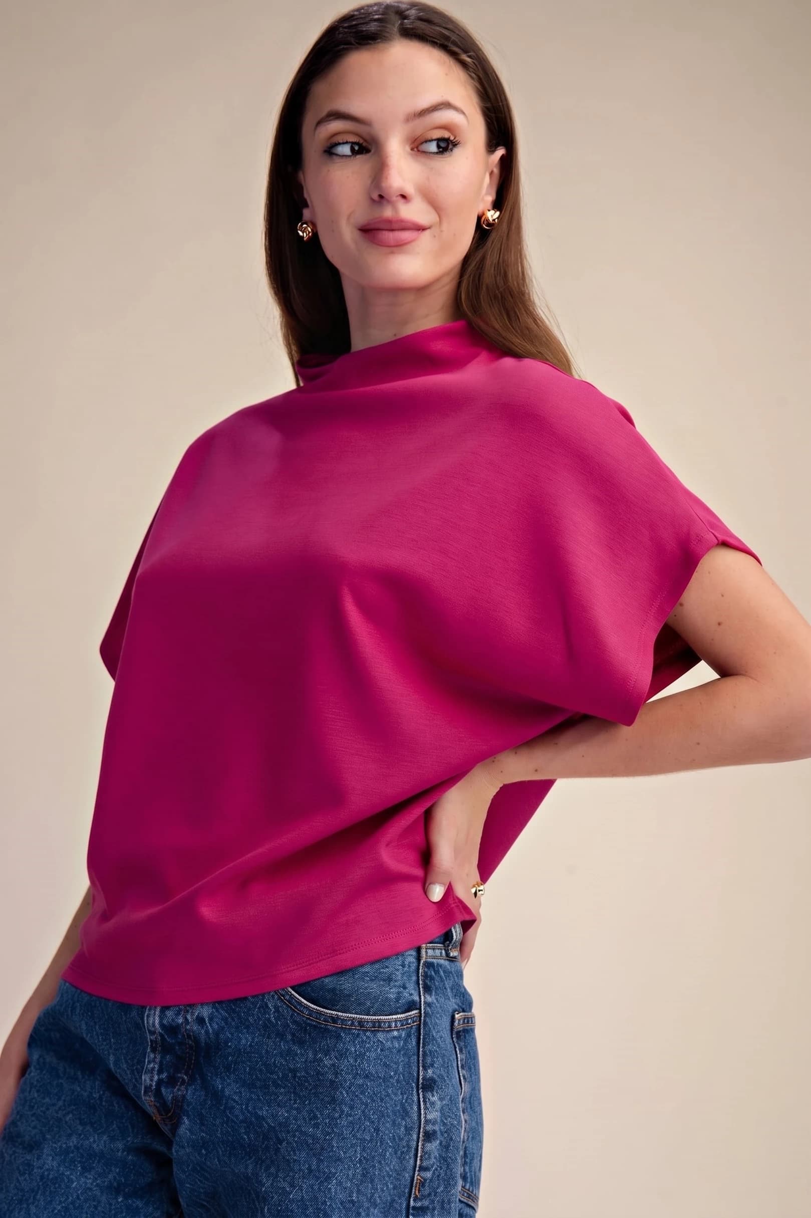 T8572 - PLUM