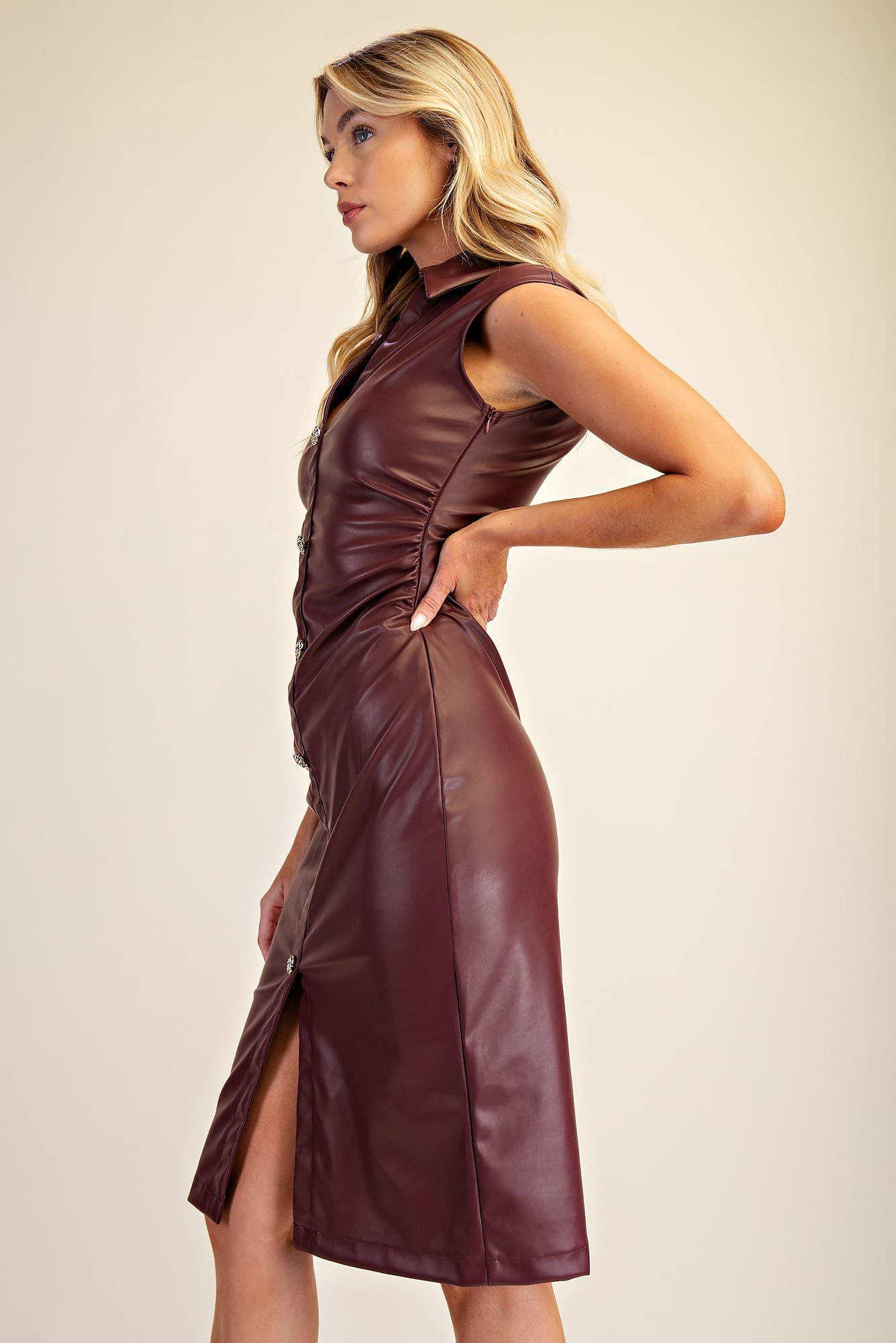 D9536 - BURGUNDY