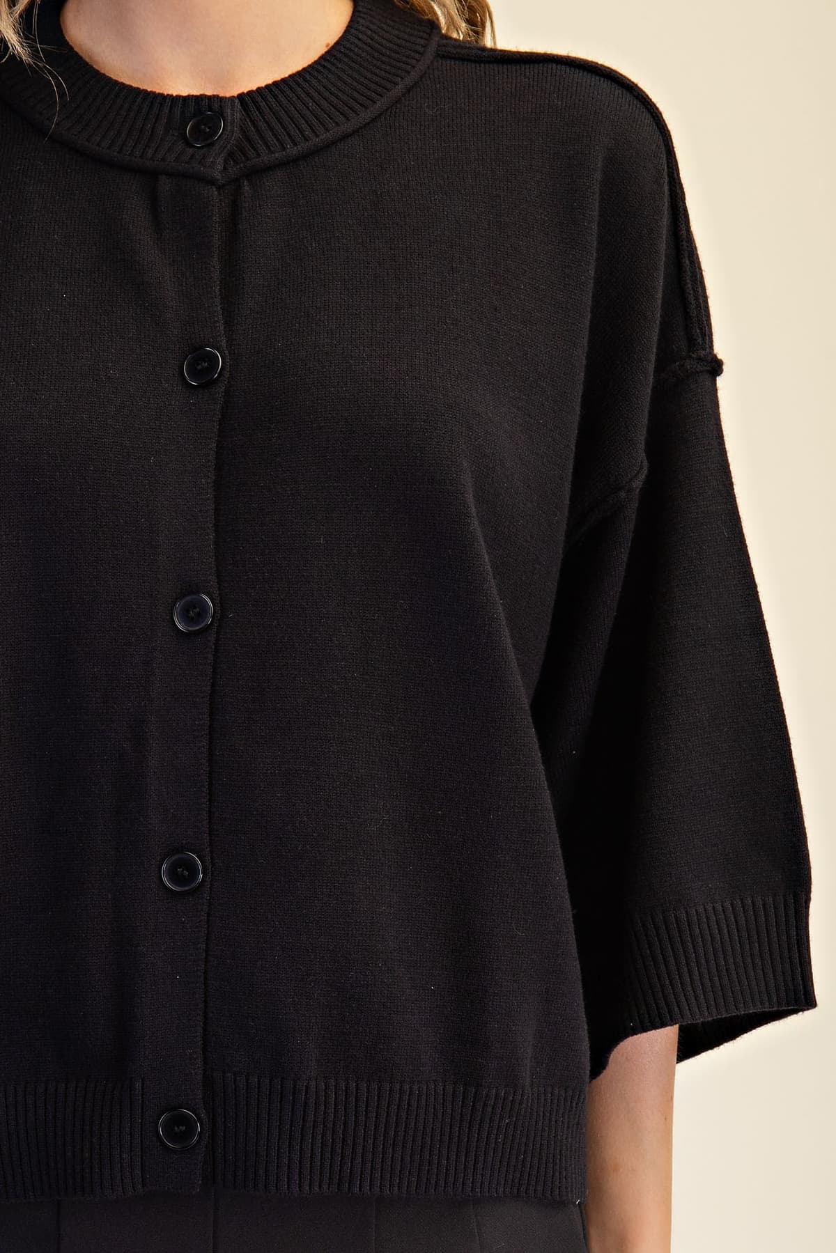 SW8516 - BLACK