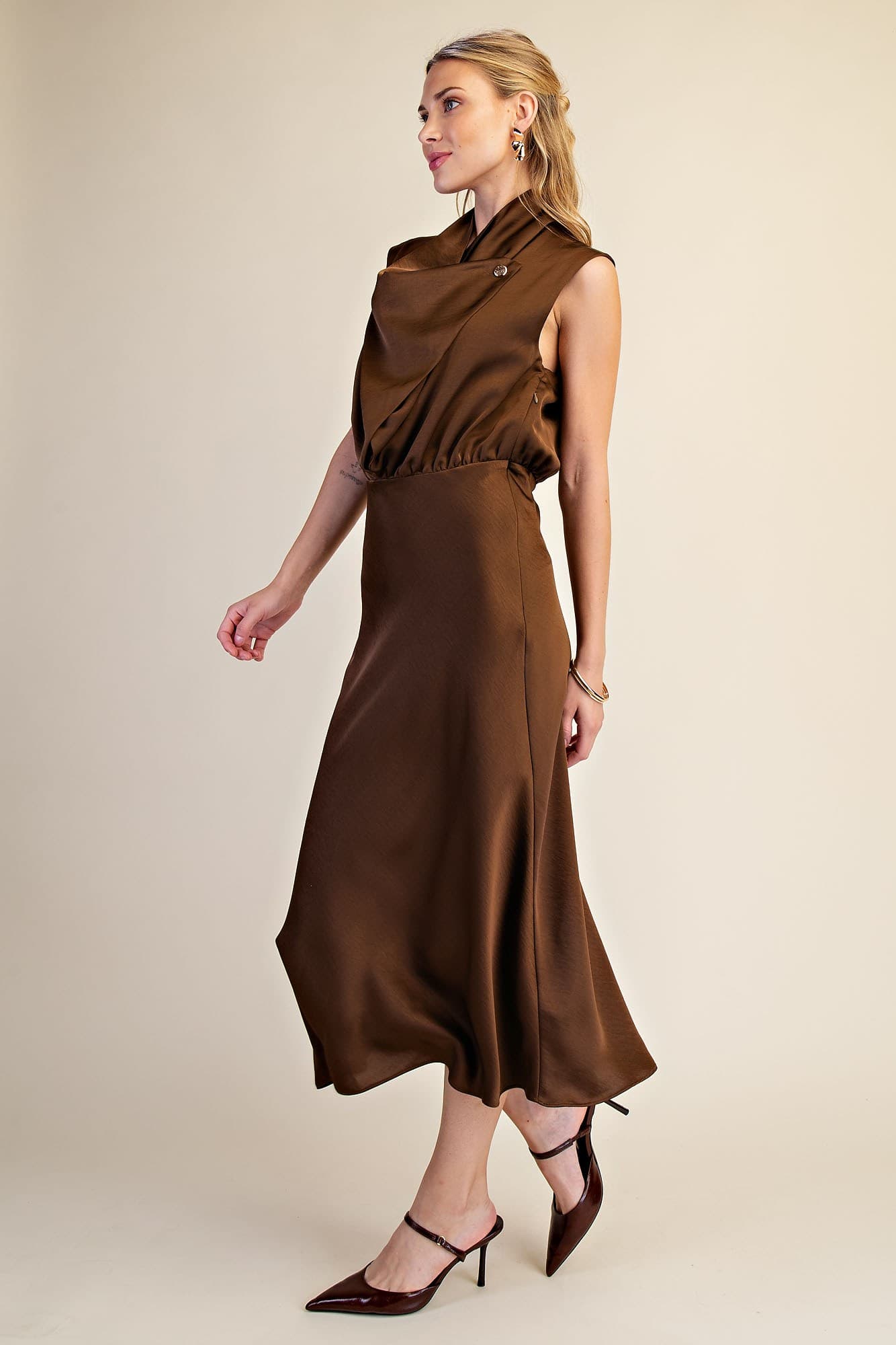 D8553 - BROWN