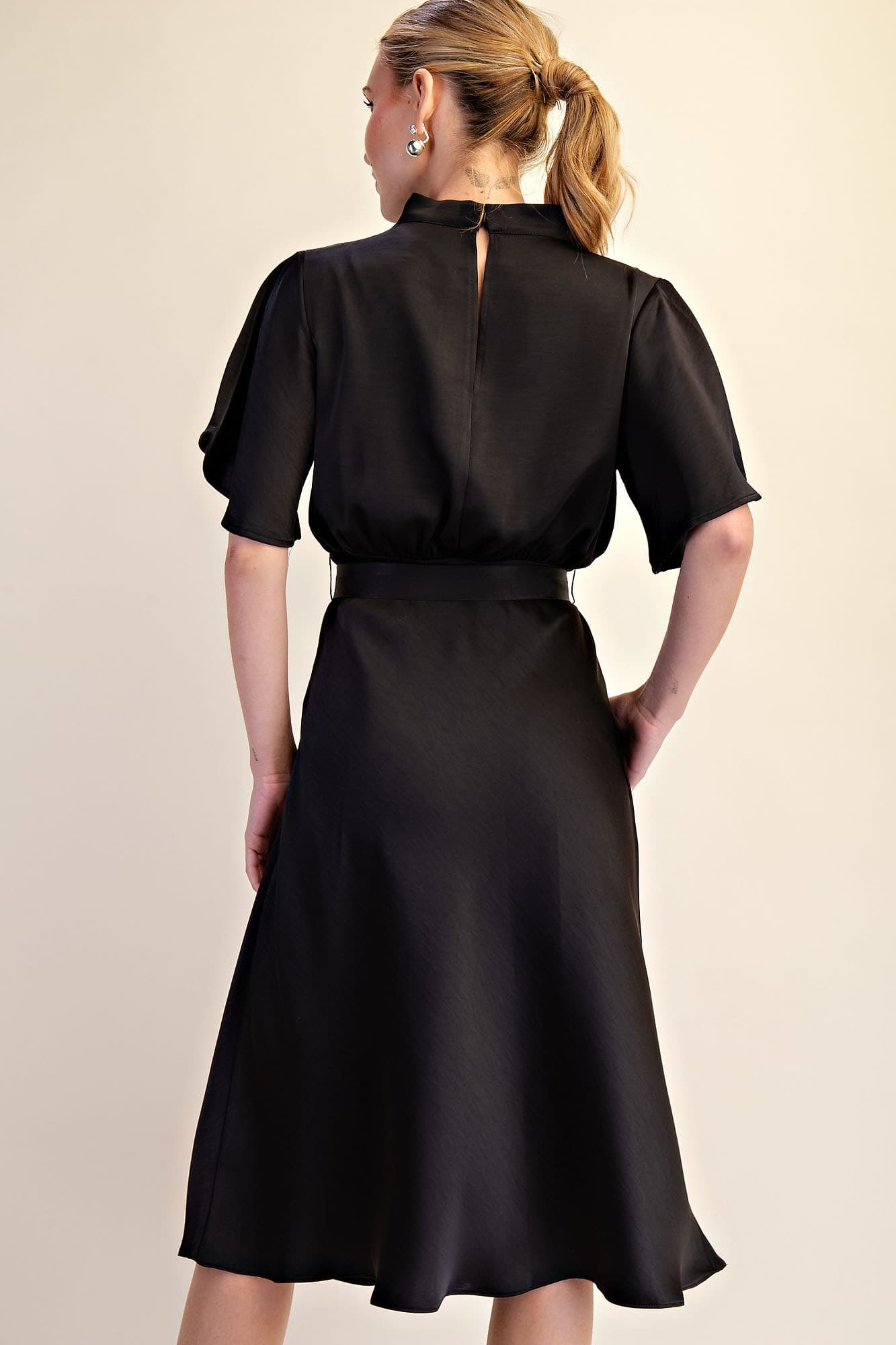 D8593 - BLACK
