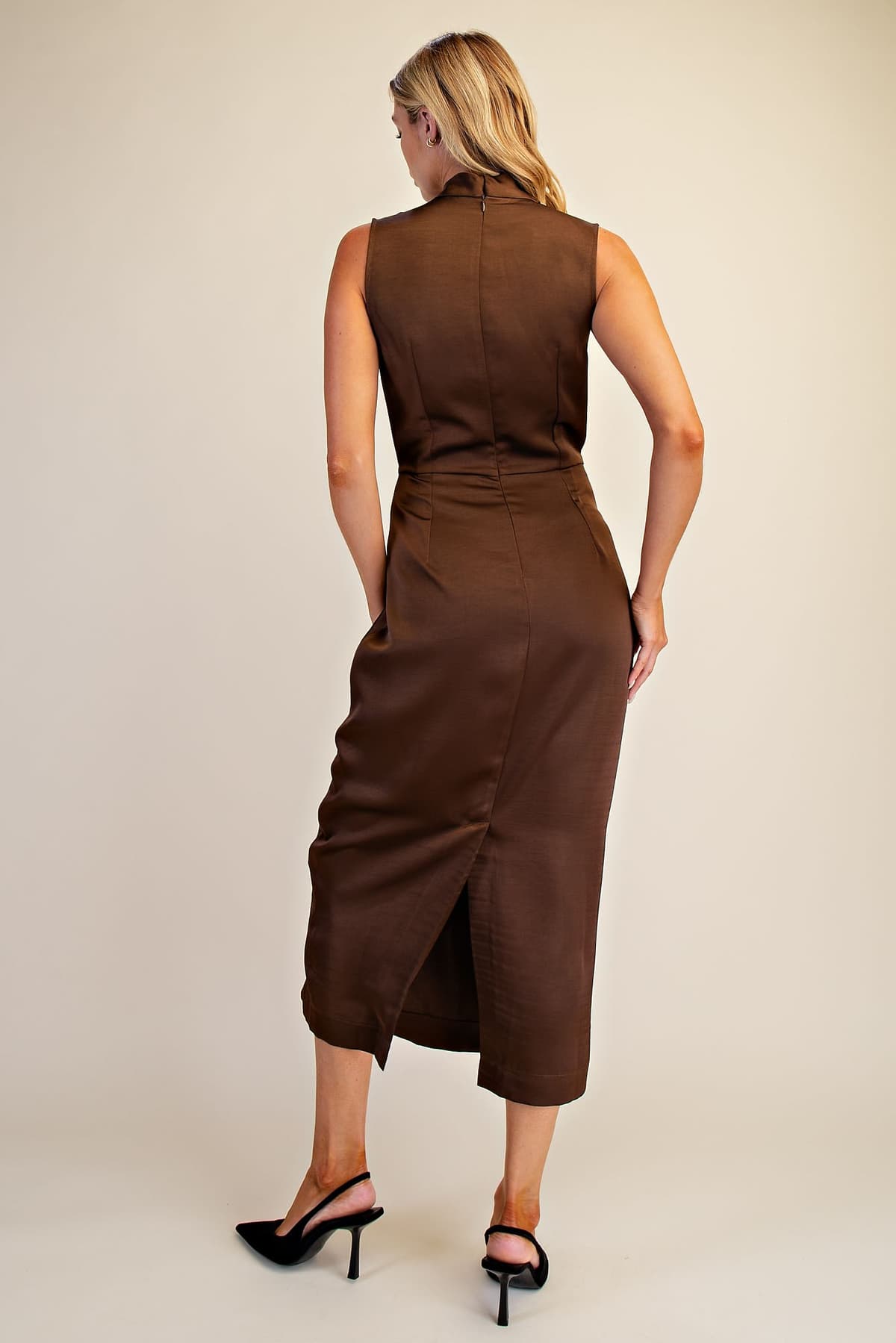 D8566 - BROWN