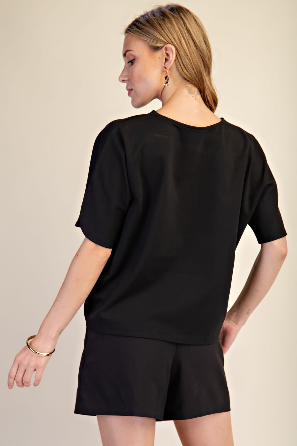T8613 - BLACK