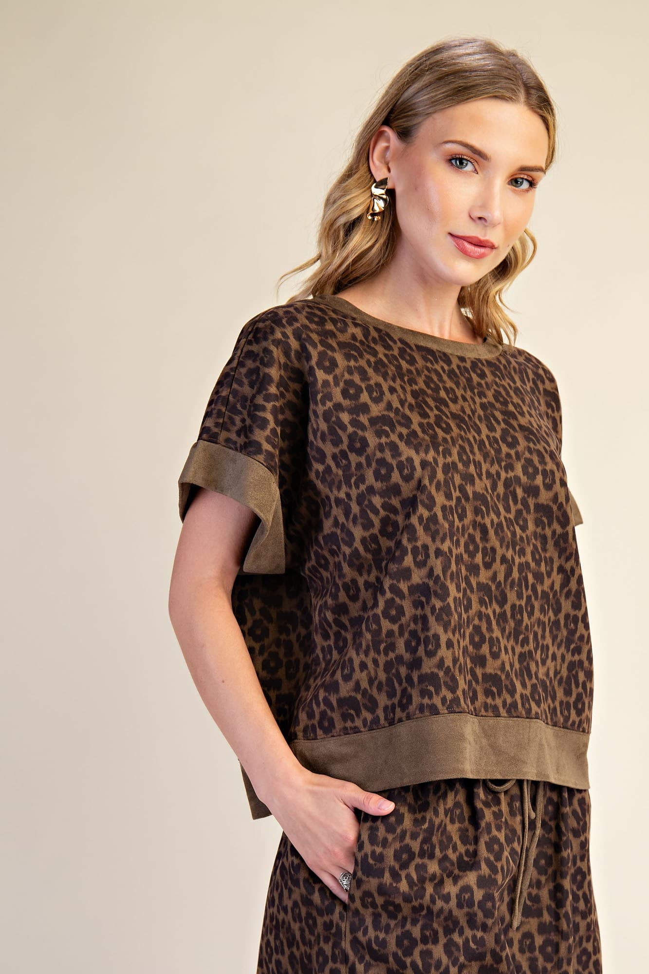 T9427 - OLIVE
