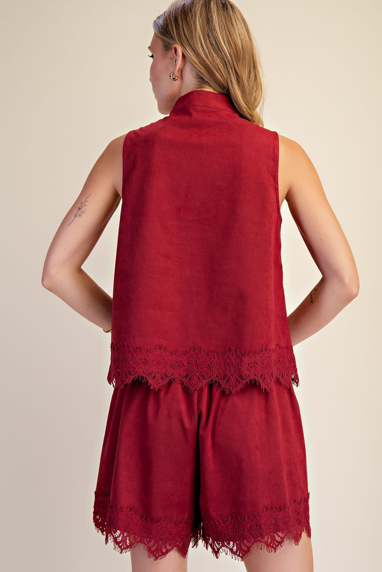 T8569 - BURGUNDY