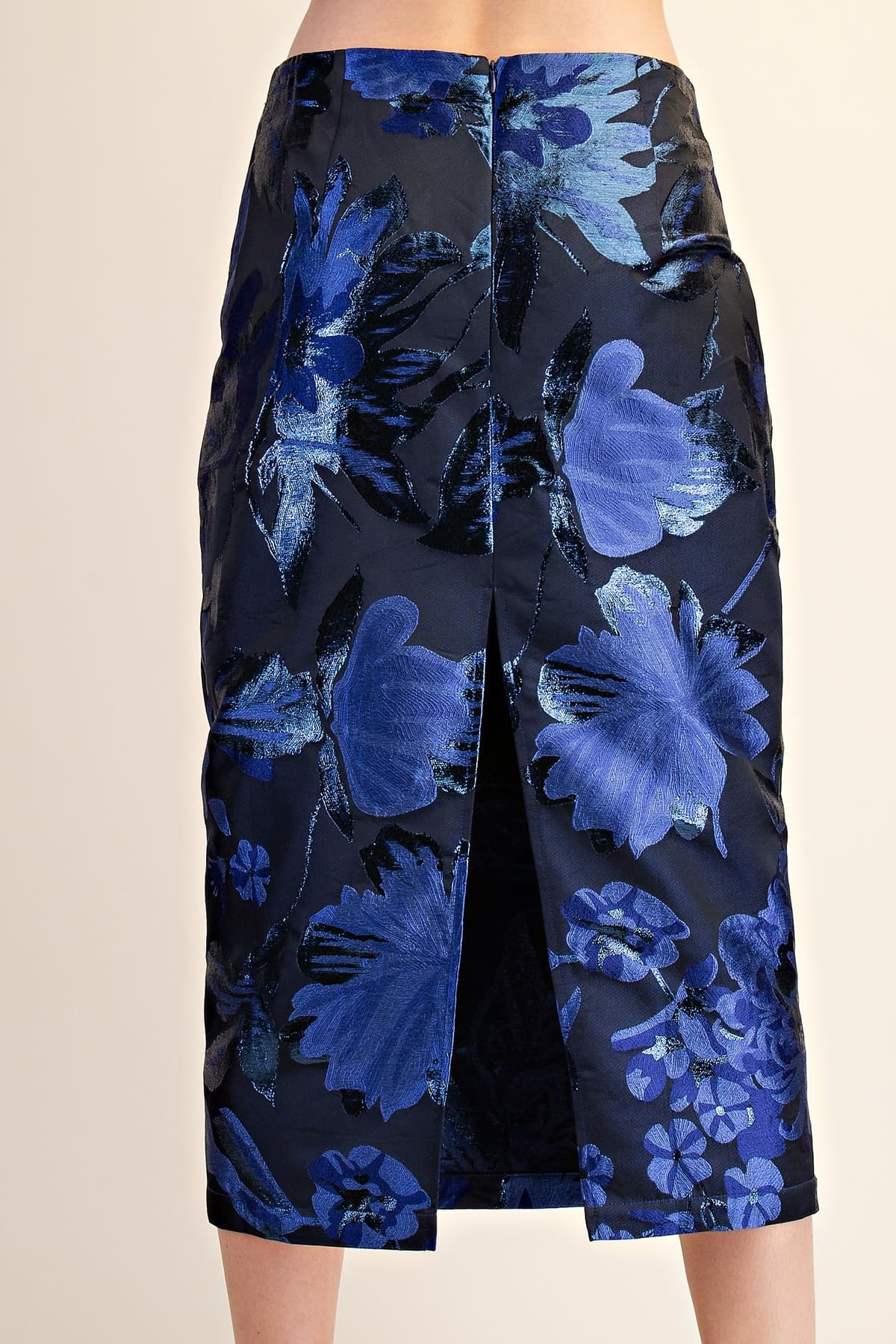 S8609 - NAVY