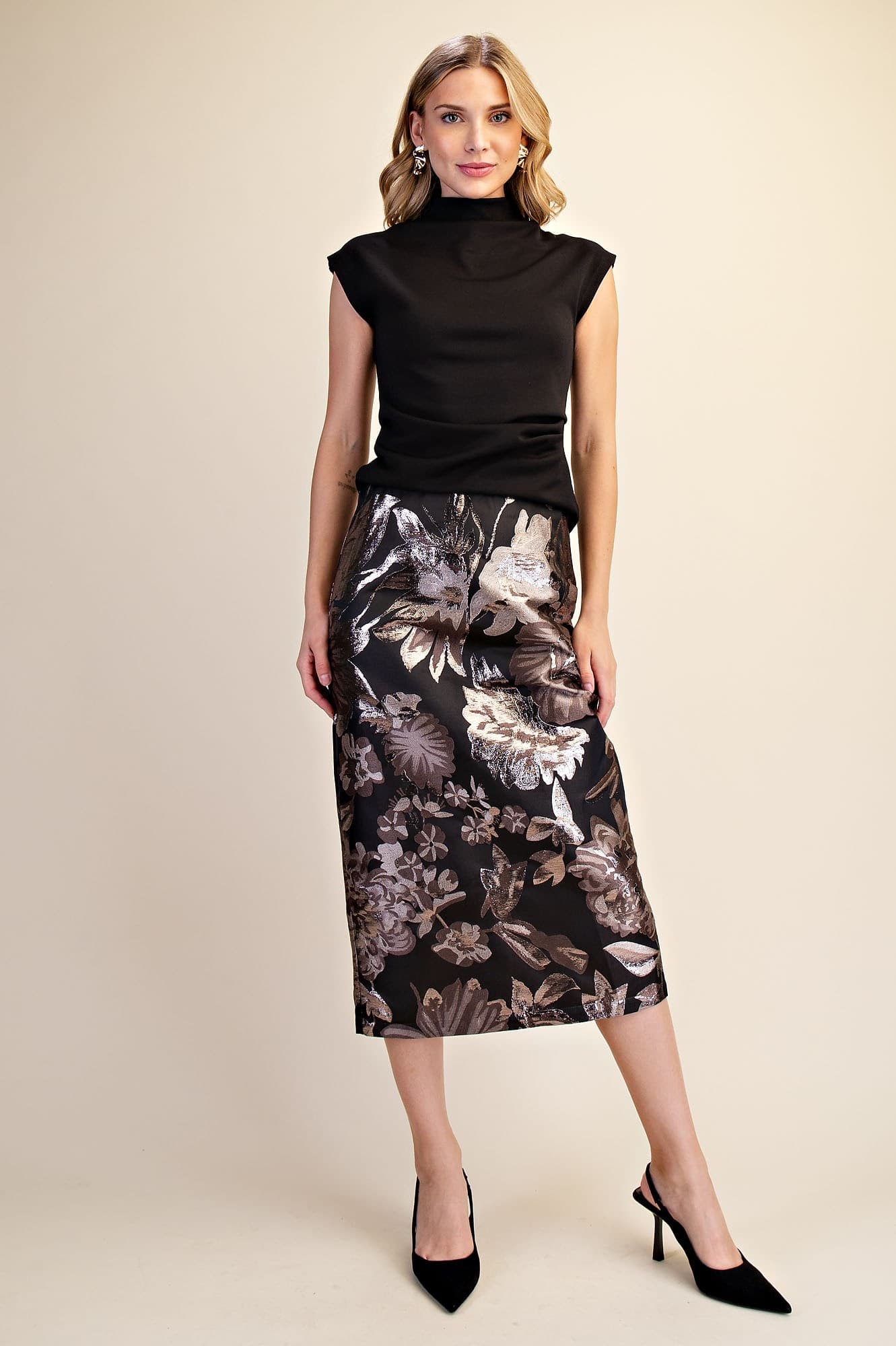 S8609 - BLACK
