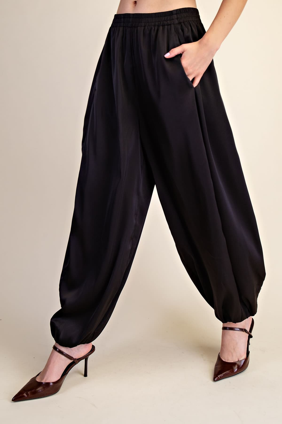 P8604 - BLACK