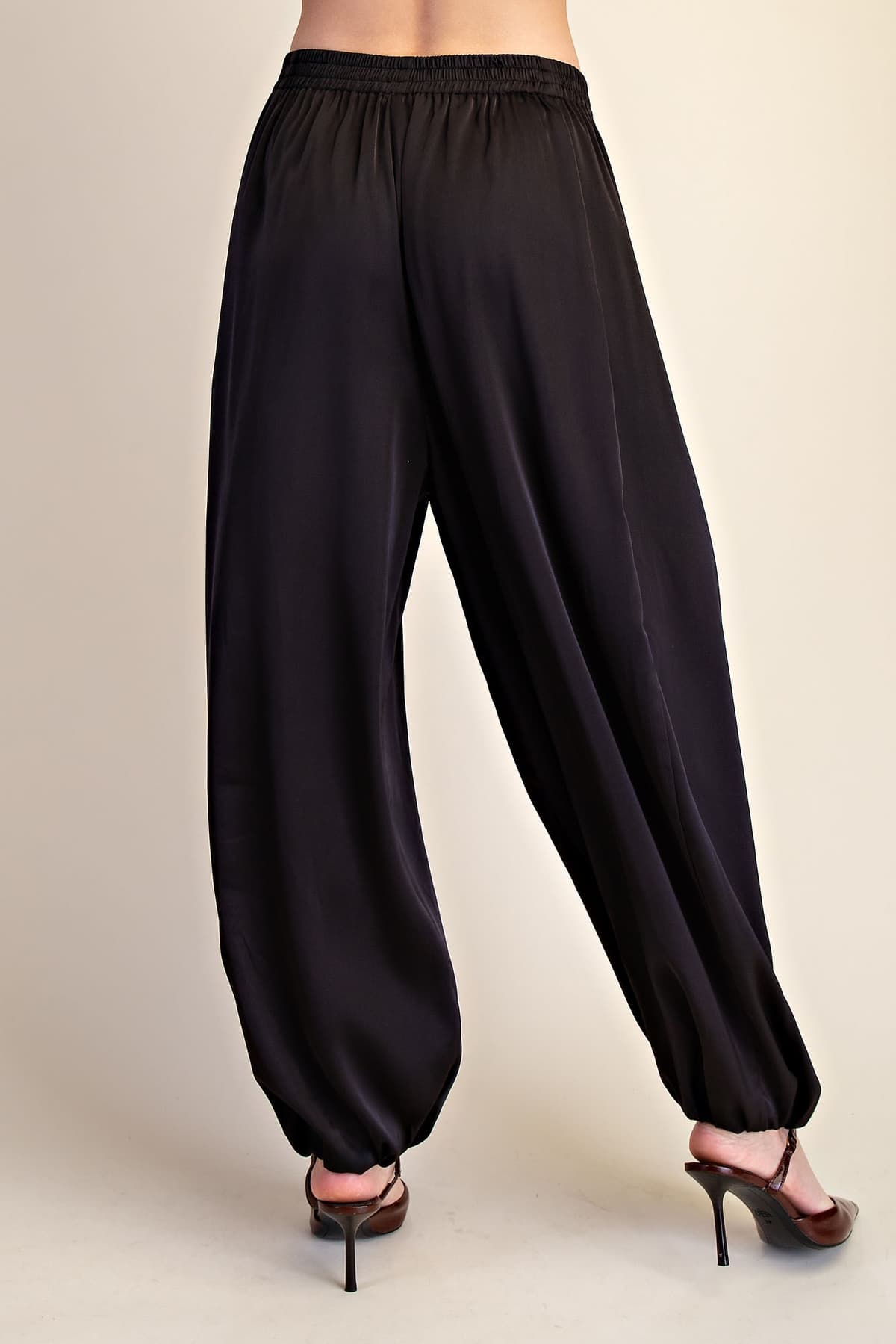 P8604 - BLACK