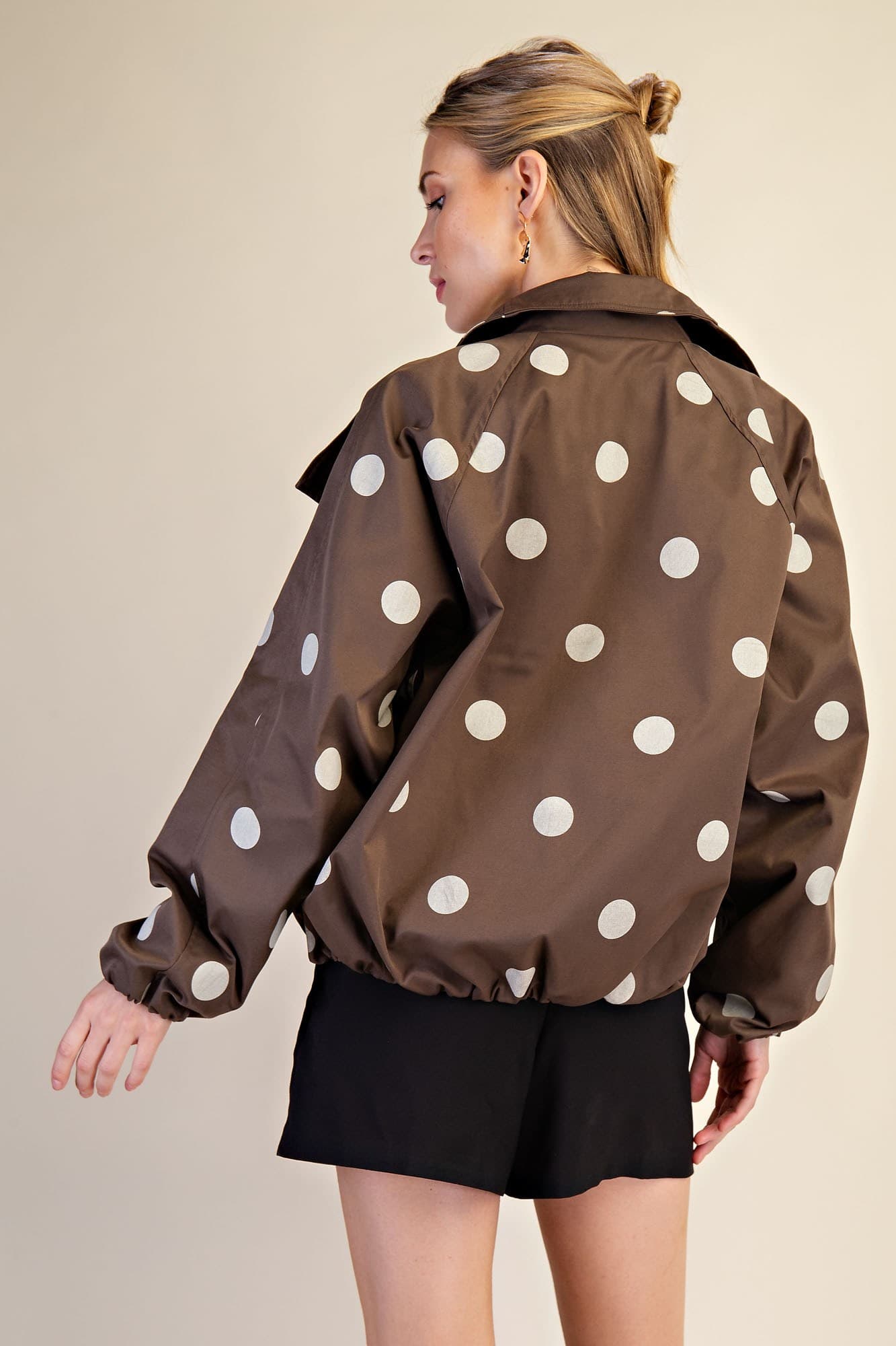 J8561 - BROWN