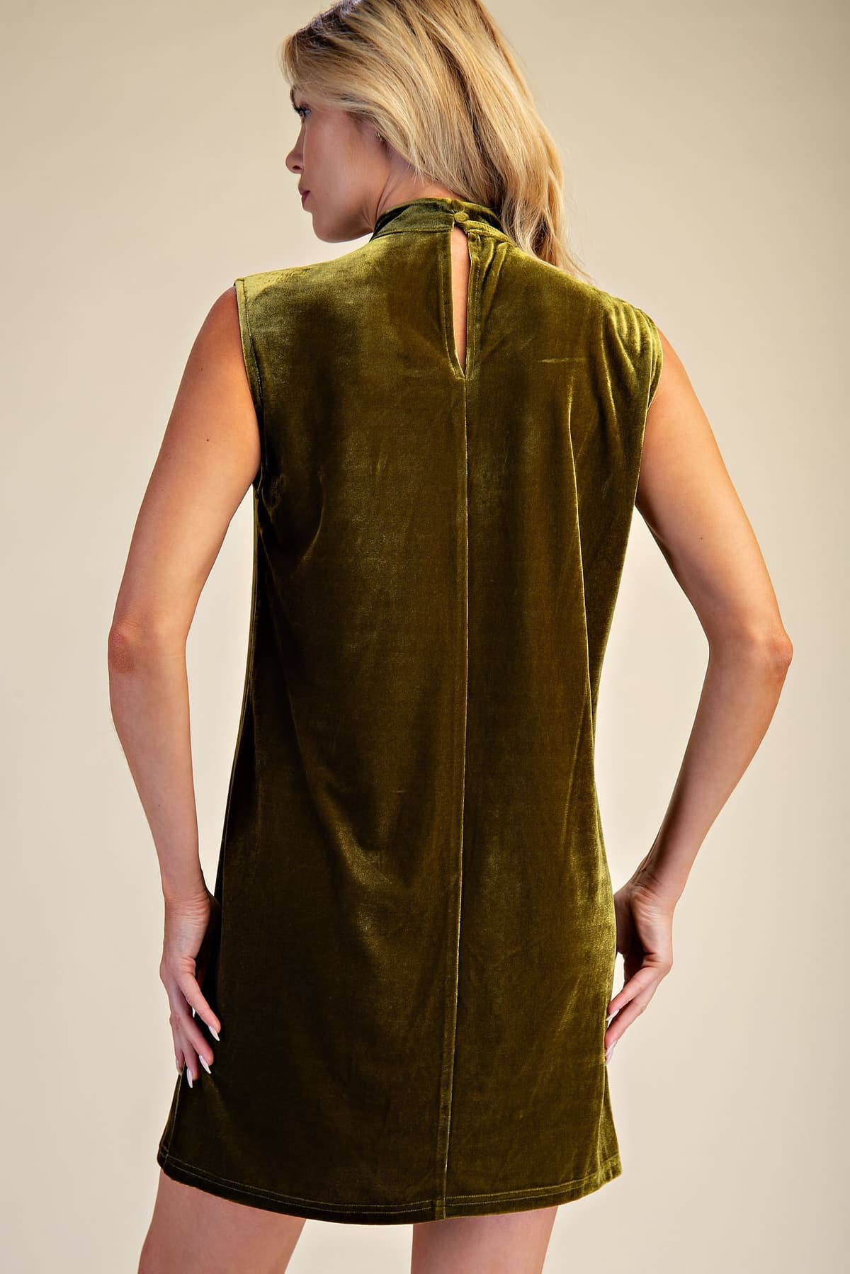 D8639 - OLIVE