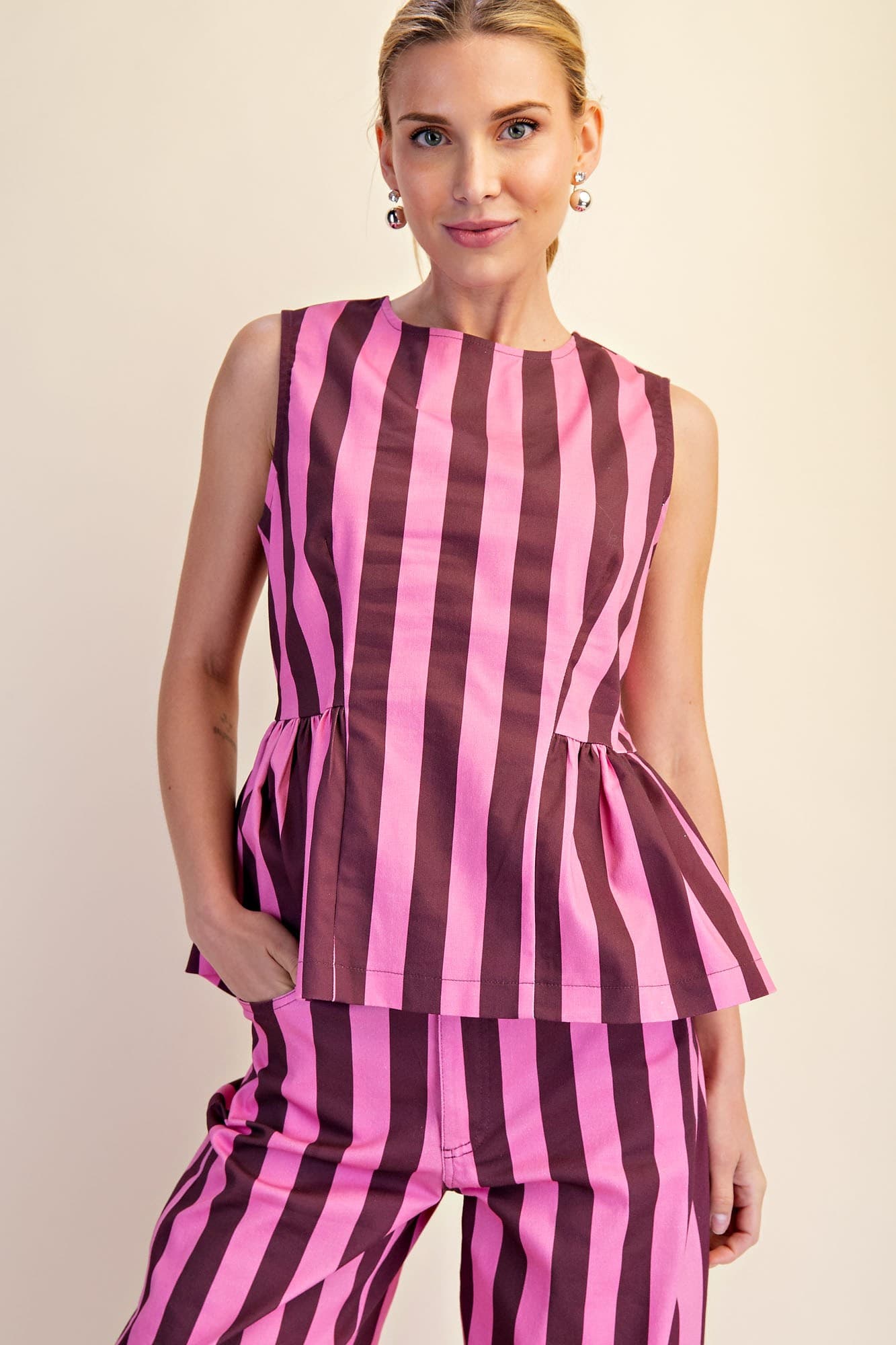 T8645 - PLUM