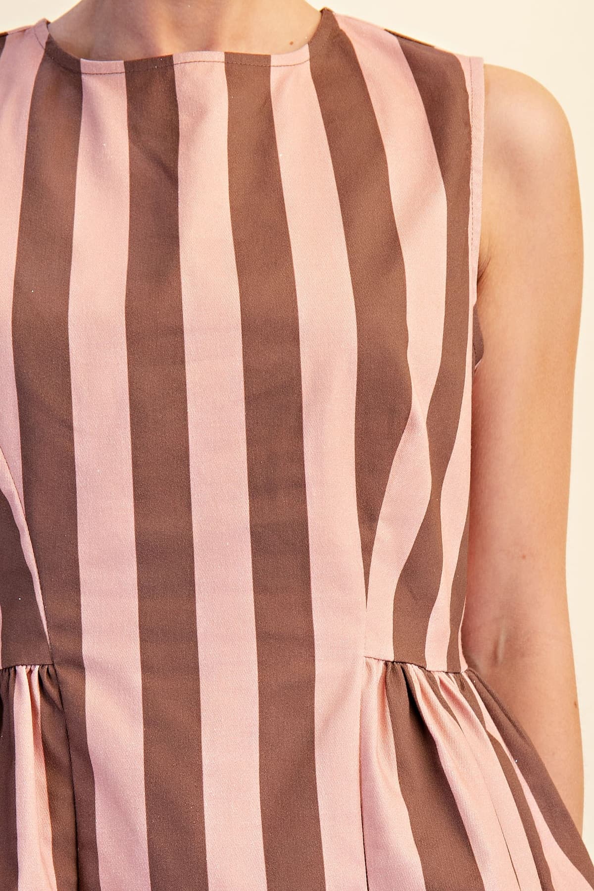 T8645 - BROWN