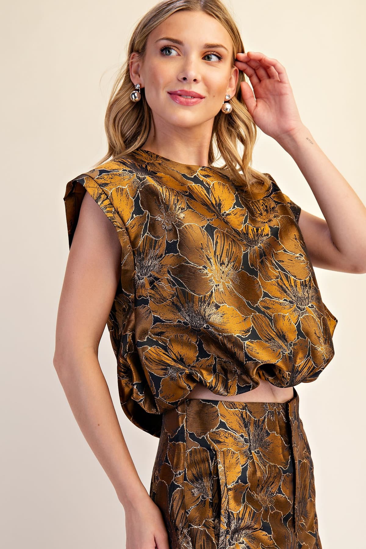 T8647 - BROWN