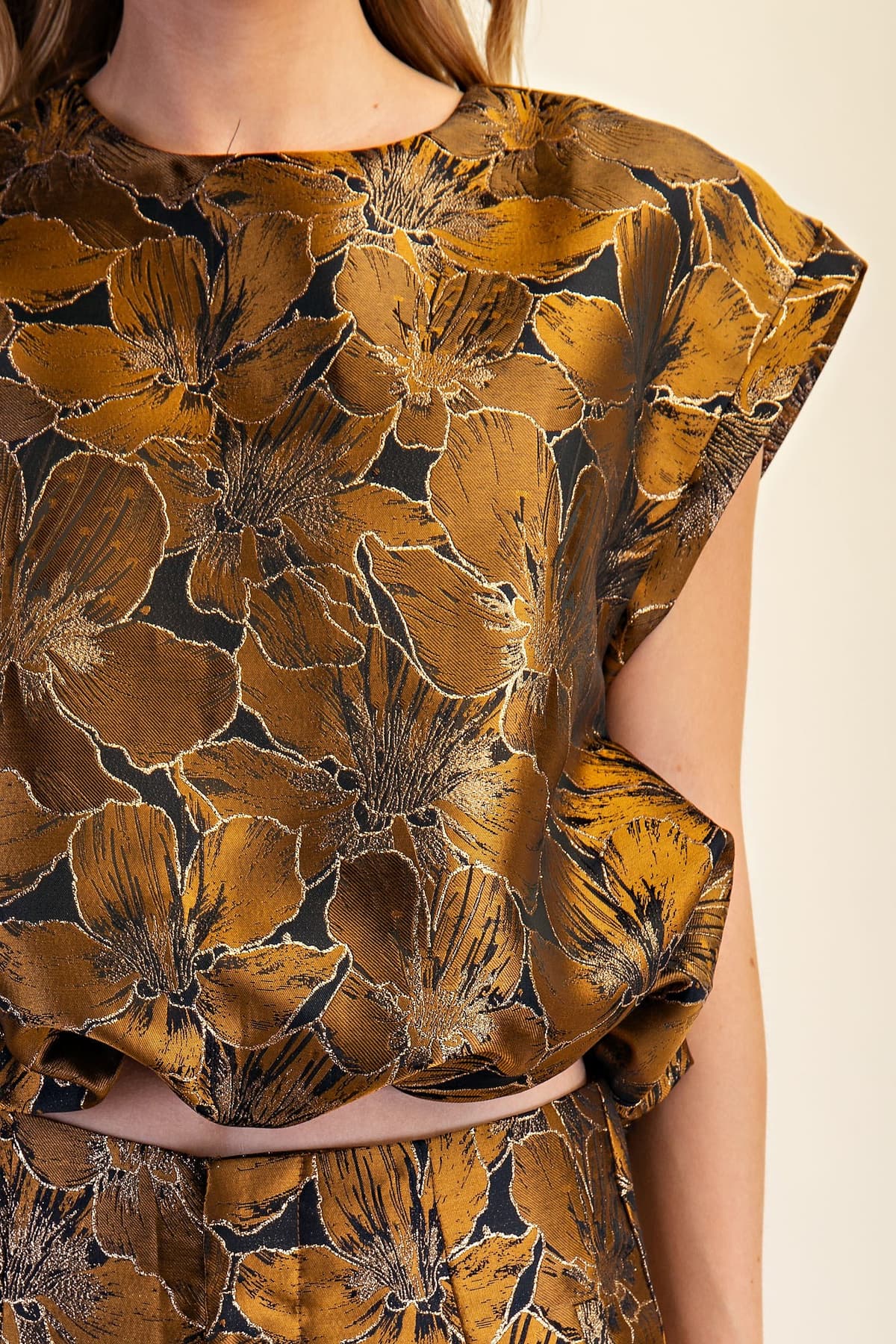 T8647 - BROWN