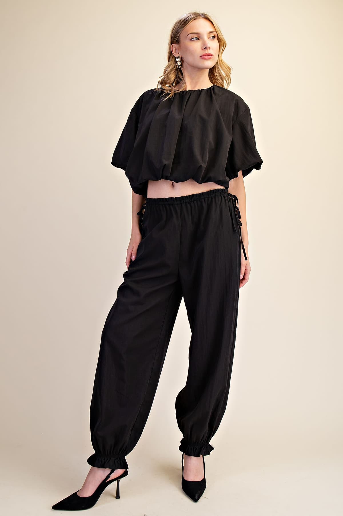 T8649 - BLACK