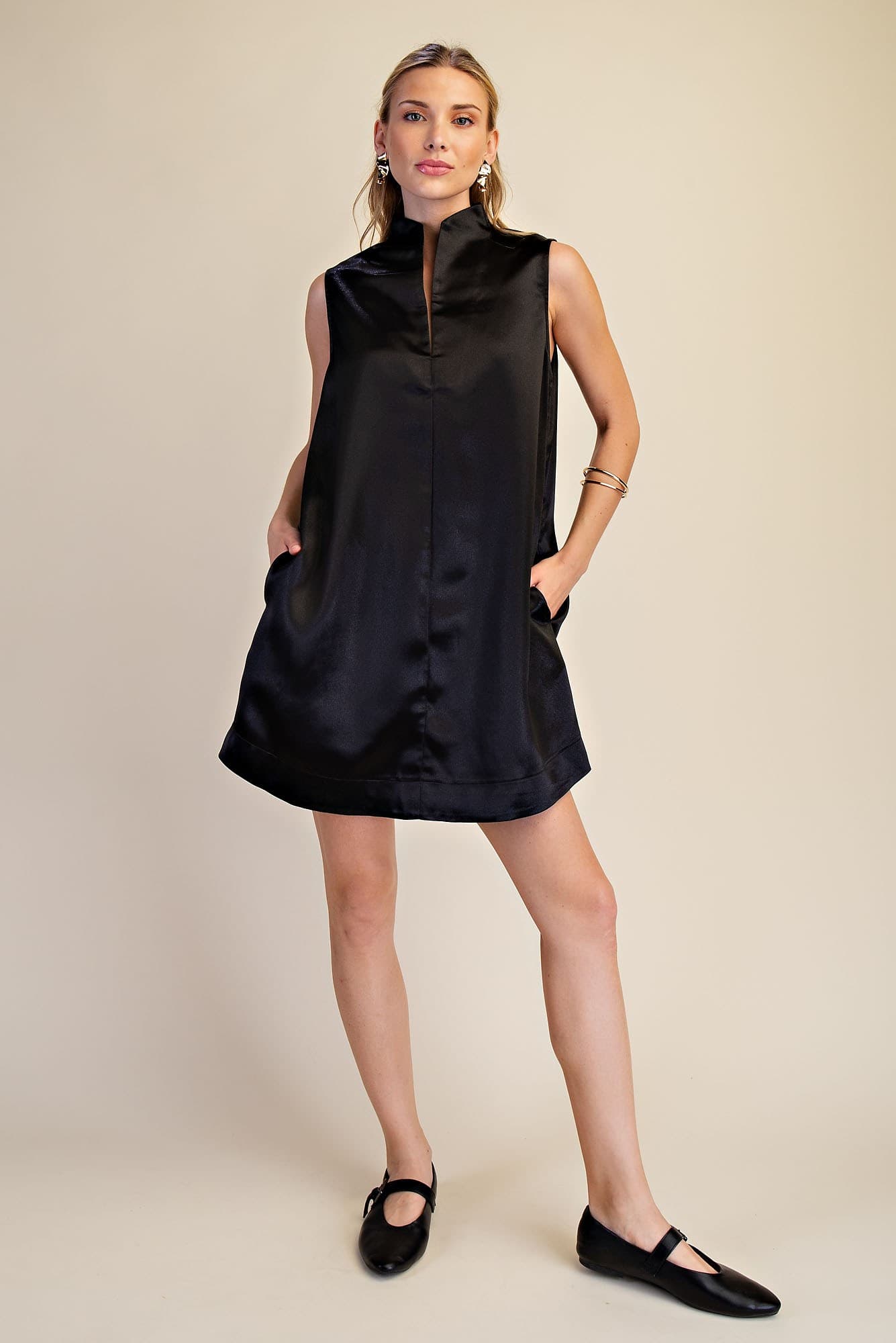 D8666 - BLACK