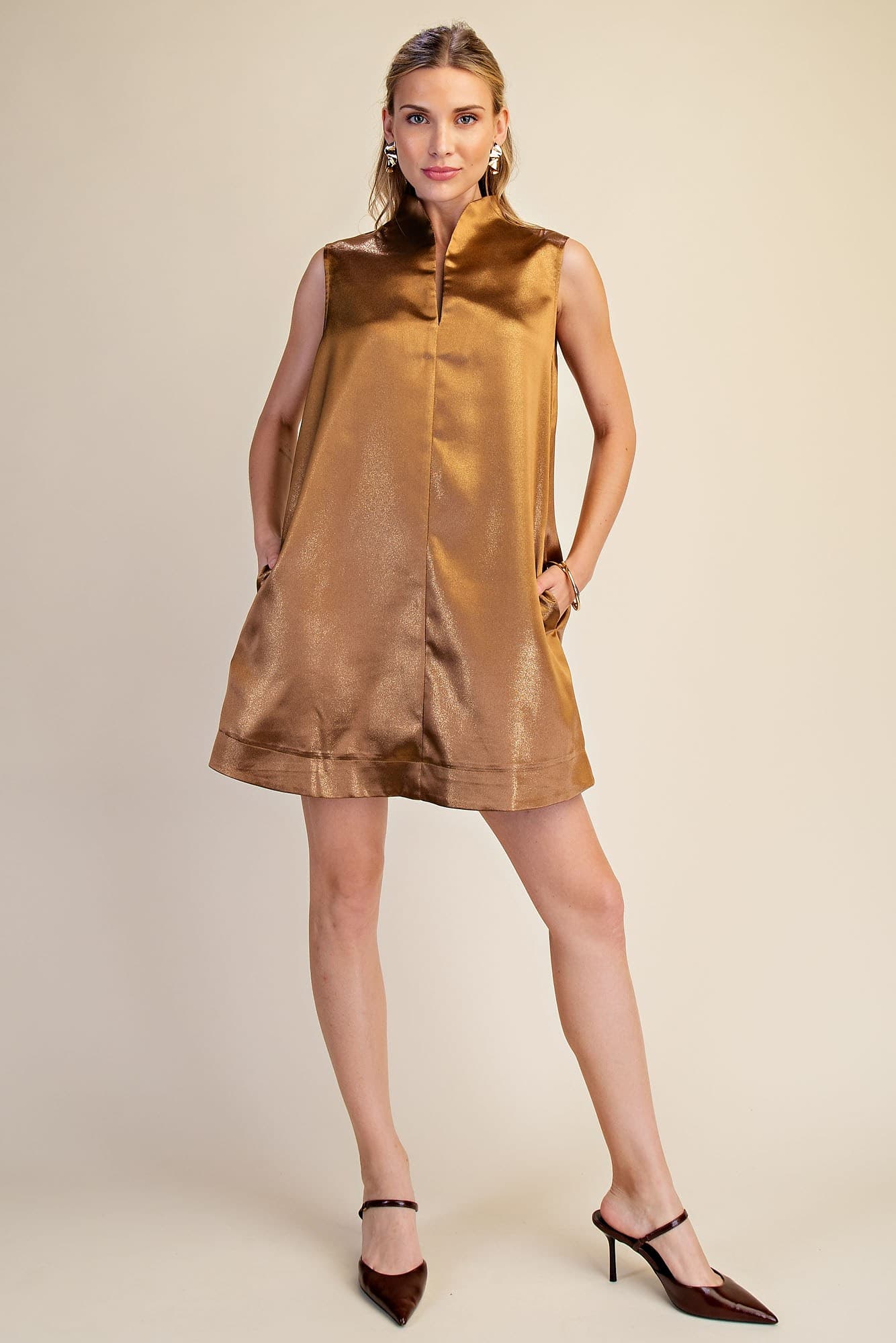 D8666 - GOLD