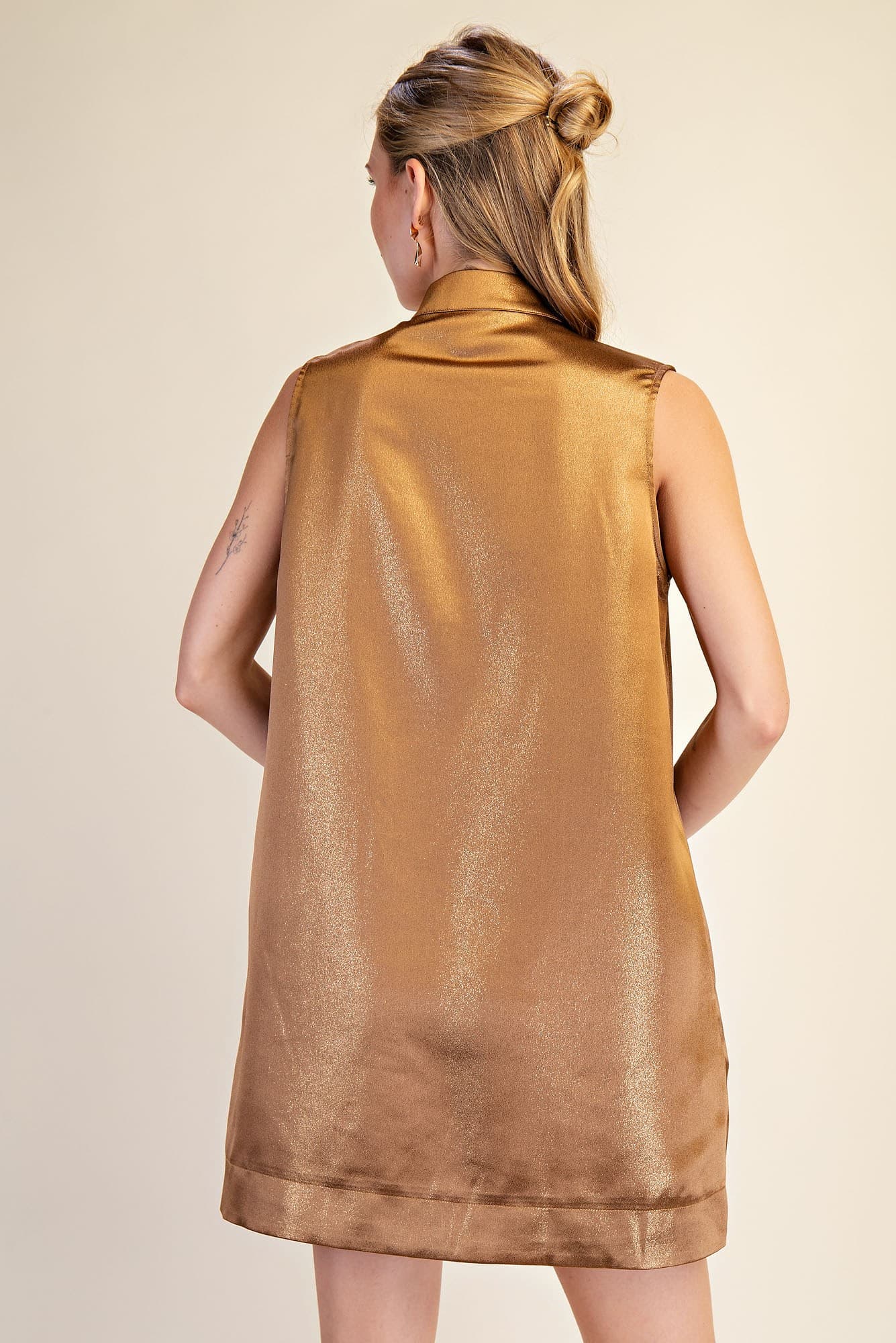 D8666 - GOLD