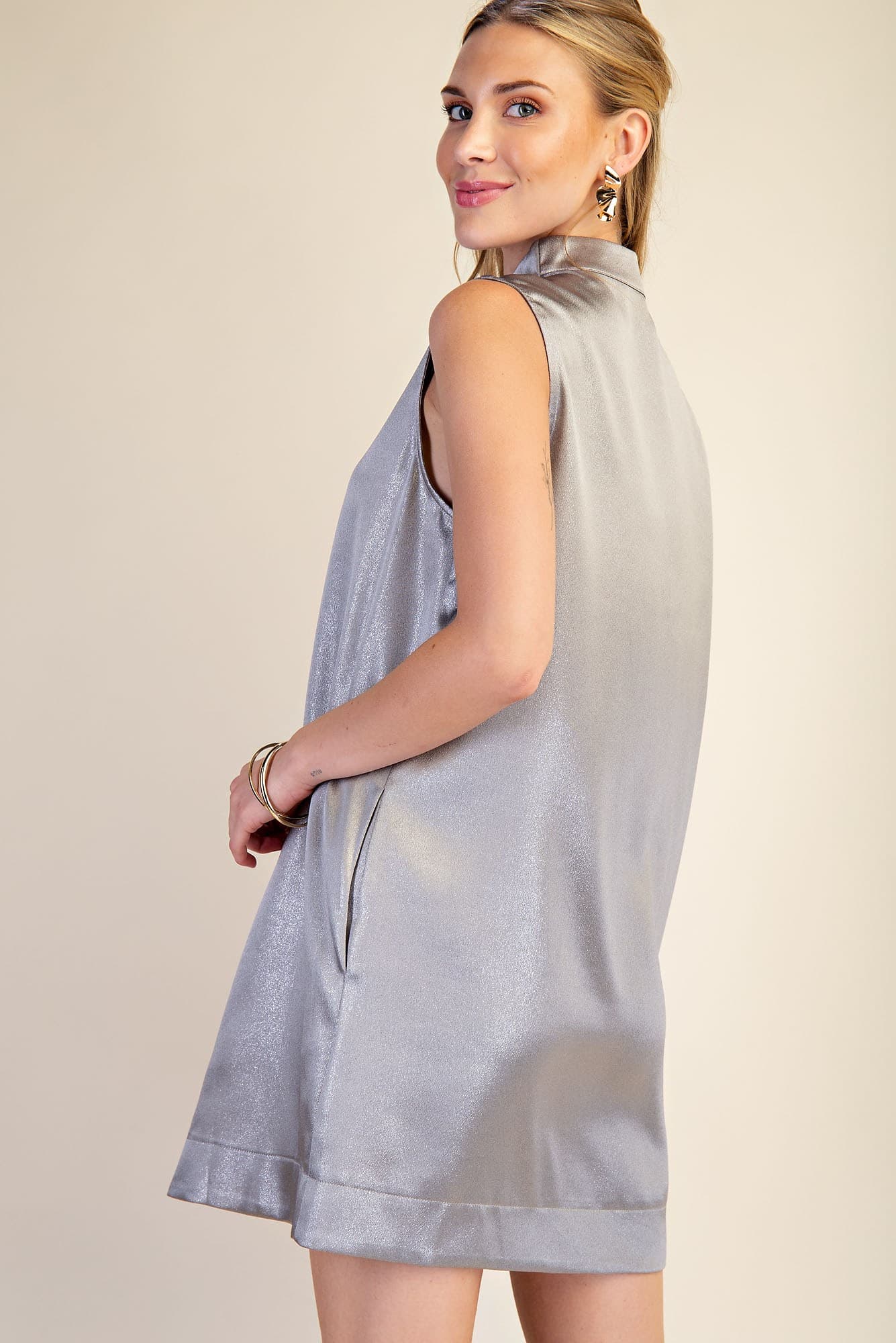 D8666 - SILVER